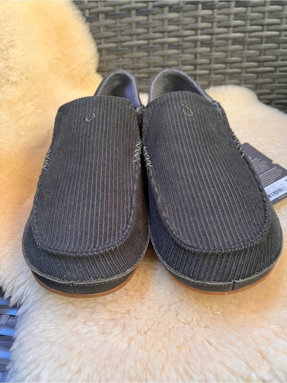 OluKai Moloa 'Ie Slippers Sz 9 Corduroy Green Nori Casual Comfortable NEW